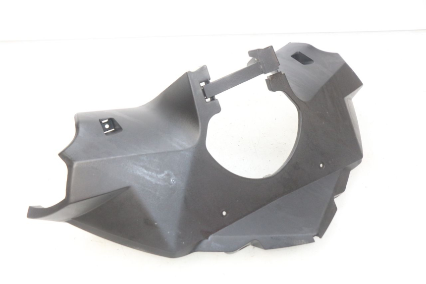 photo de COUVRE GUIDON ARRIERE PEUGEOT GEOPOLIS 400 (2007 - 2013)