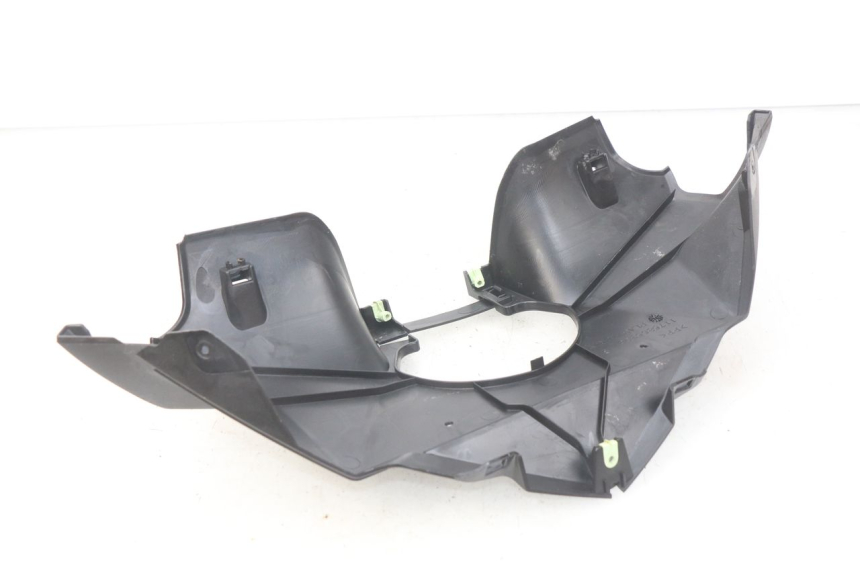 photo de COUVRE GUIDON ARRIERE PEUGEOT GEOPOLIS 400 (2007 - 2013)