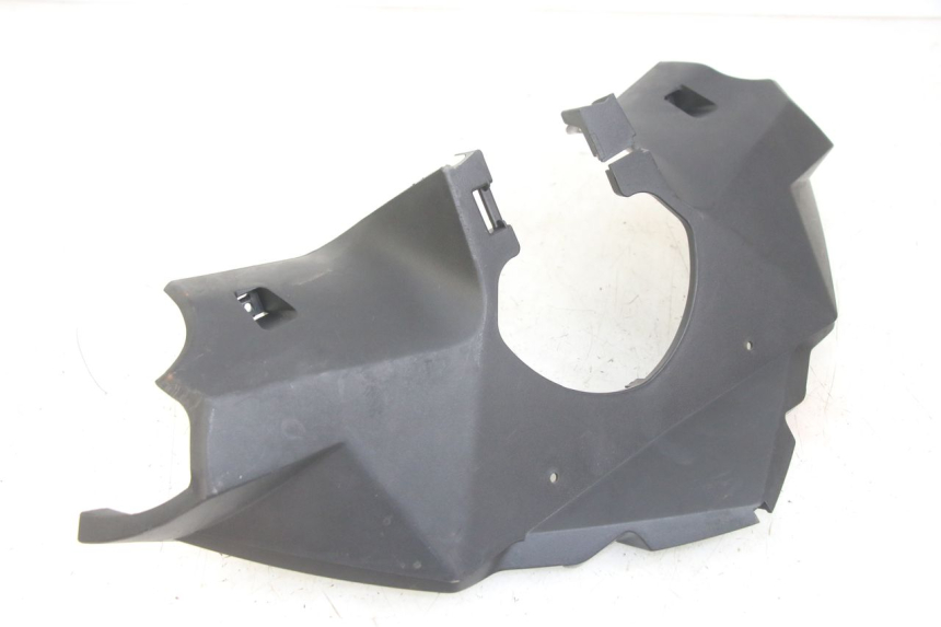 photo de COUVRE GUIDON ARRIERE PEUGEOT GEOPOLIS RS 125 (2007 - 2009)