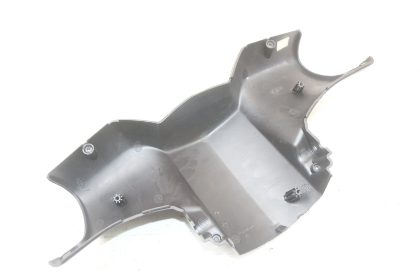 photo de COUVRE GUIDON ARRIERE PEUGEOT LUDIX 50 (2005 - 2007)