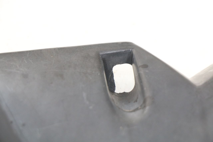 photo de COUVRE GUIDON ARRIERE PEUGEOT SC 50 (1988 - 1992)