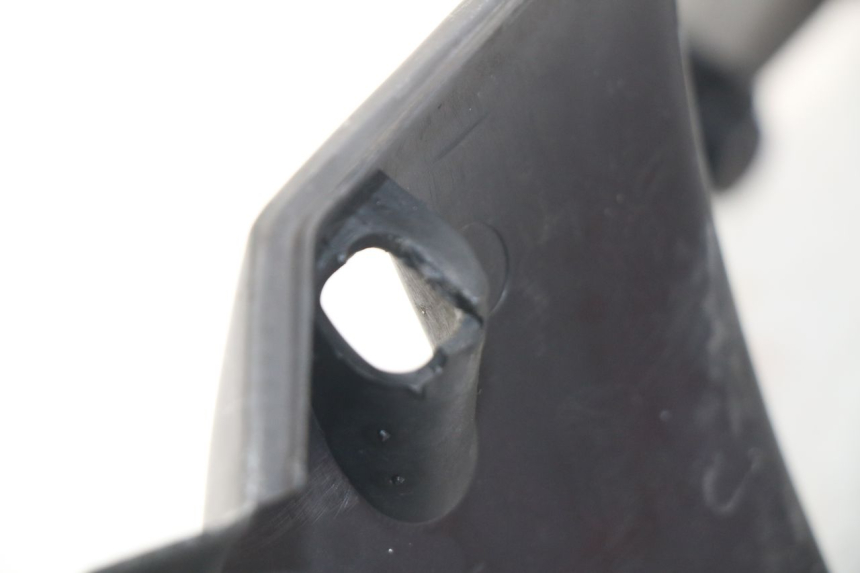 photo de COUVRE GUIDON ARRIERE PEUGEOT SC 50 (1988 - 1992)