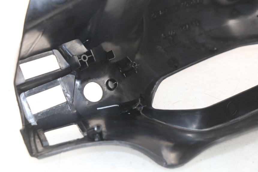 photo de COUVRE GUIDON ARRIERE PEUGEOT SV 50 (1992 - 2004)