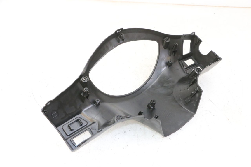 photo de COUVRE GUIDON ARRIERE PEUGEOT TWEET 4T 50 (2014 - 2019)