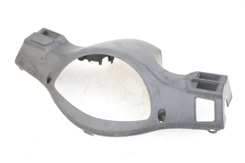photo de COUVRE GUIDON ARRIERE PEUGEOT TWEET 4T 50 (2014 - 2019)