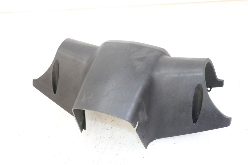 photo de COUVRE GUIDON ARRIERE PEUGEOT VIVACITY 125 (2010 - 2017)