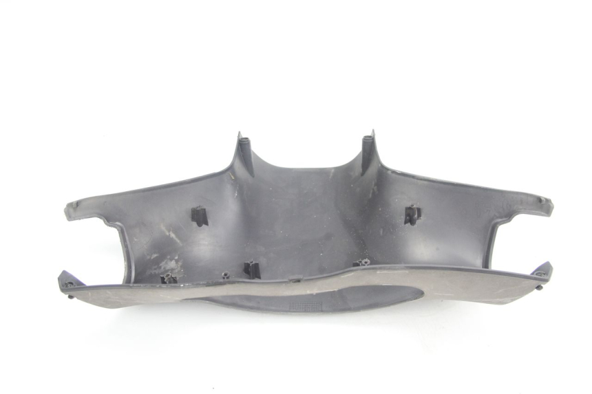 photo de COUVRE GUIDON ARRIERE PEUGEOT VIVACITY 100 (1999 - 2008)