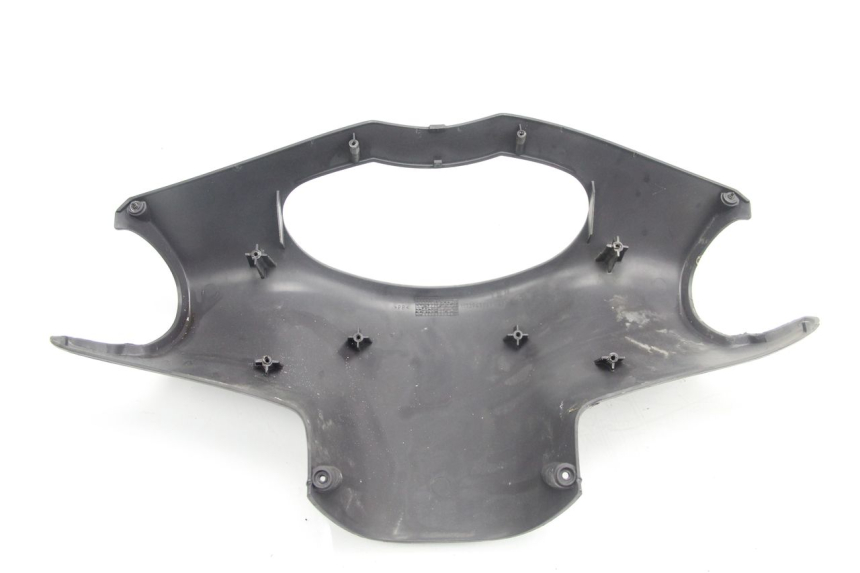 photo de COUVRE GUIDON ARRIERE PEUGEOT VIVACITY 100 (1999 - 2008)
