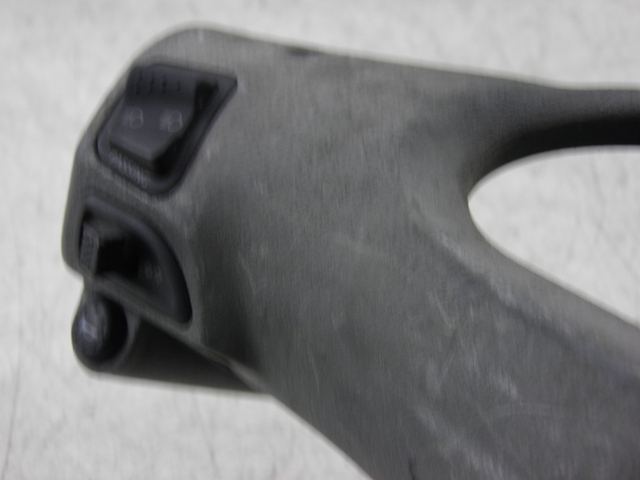 photo de COUVRE GUIDON ARRIERE PIAGGIO FLY 125 (2005 - 2012)