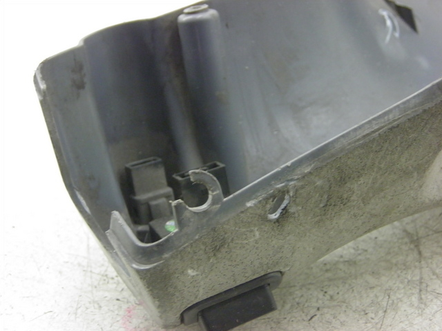 photo de COUVRE GUIDON ARRIERE PIAGGIO FLY 125 (2005 - 2012)
