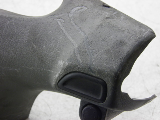 photo de COUVRE GUIDON ARRIERE PIAGGIO FLY 125 (2005 - 2012)