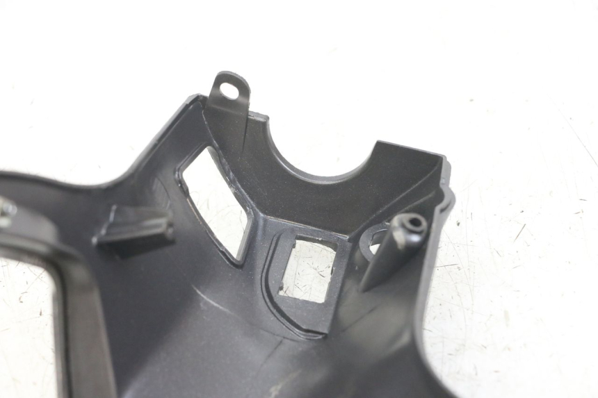 photo de COUVRE GUIDON ARRIERE PIAGGIO LIBERTY 125 (2009 - 2013)