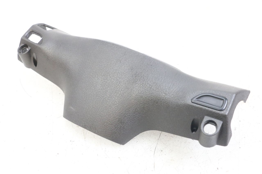 photo de COUVRE GUIDON ARRIERE PIAGGIO LIBERTY 125 (2009 - 2013)