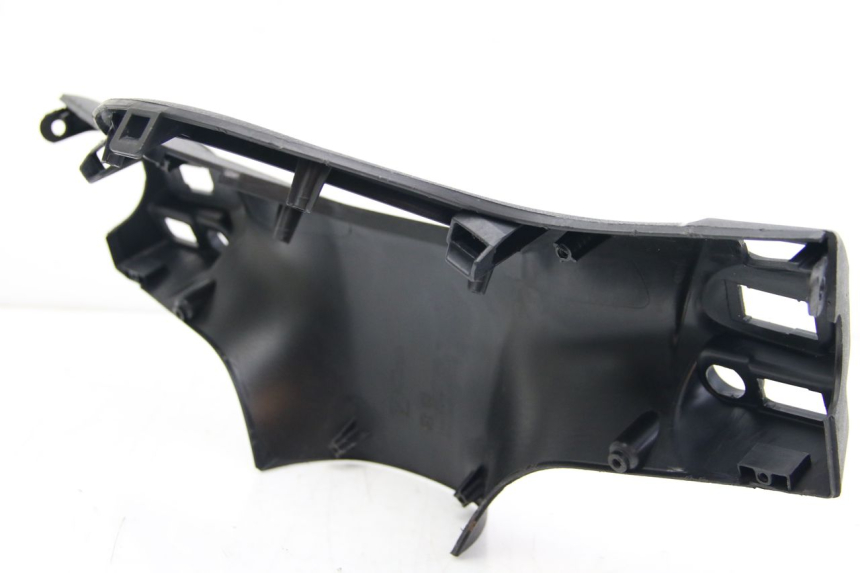 photo de COUVRE GUIDON ARRIERE PIAGGIO LIBERTY IGET 4T 50 (2015 - 2020)