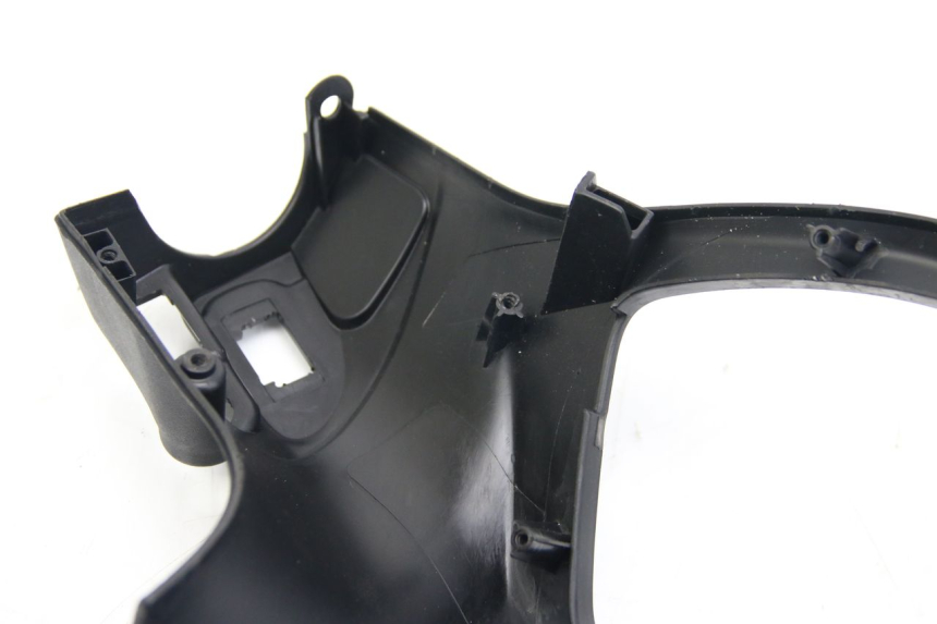 photo de COUVRE GUIDON ARRIERE PIAGGIO LIBERTY IGET 4T 50 (2015 - 2020)