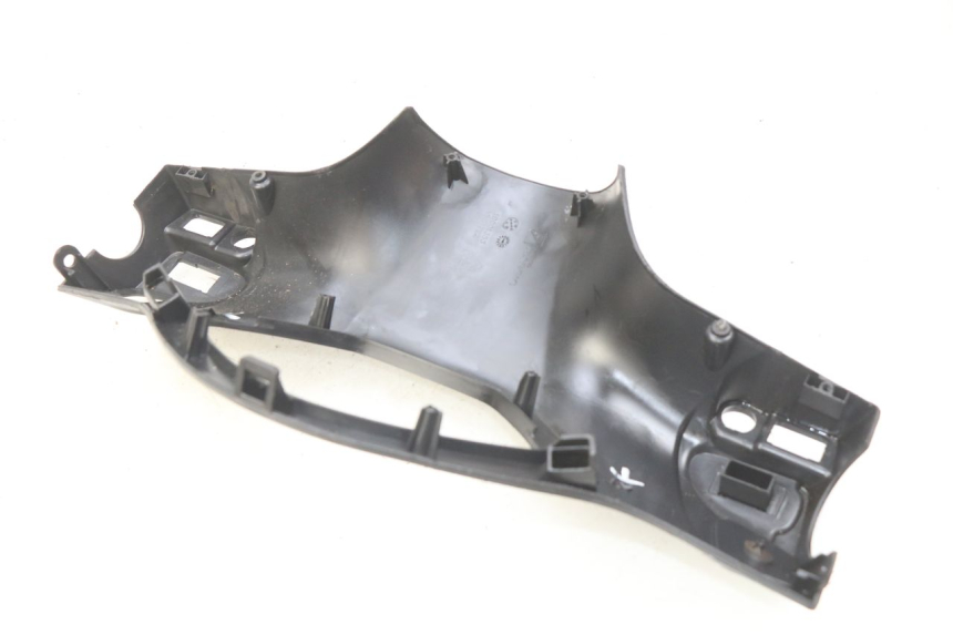 photo de COUVRE GUIDON ARRIERE PIAGGIO LIBERTY IGET S 125 (2016 - 2020)