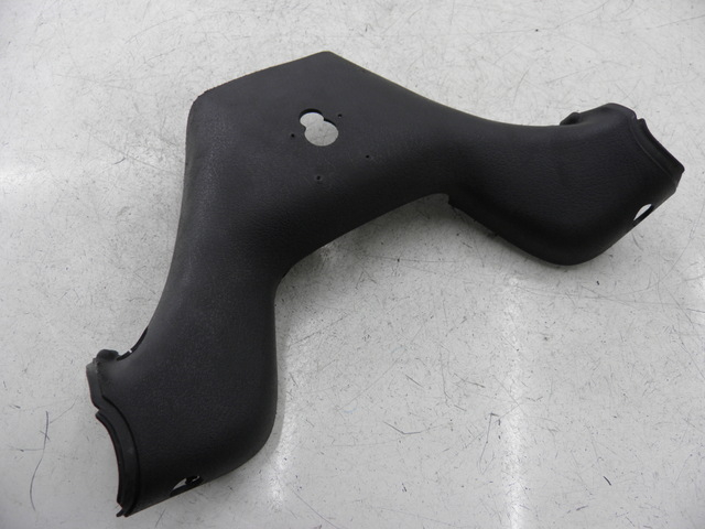 photo de COUVRE GUIDON ARRIERE PIAGGIO MP3 500 (2011 - 2015)