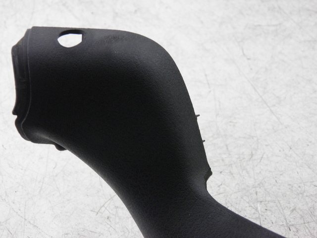 photo de COUVRE GUIDON ARRIERE PIAGGIO MP3 LT 300 (2010 - 2016)