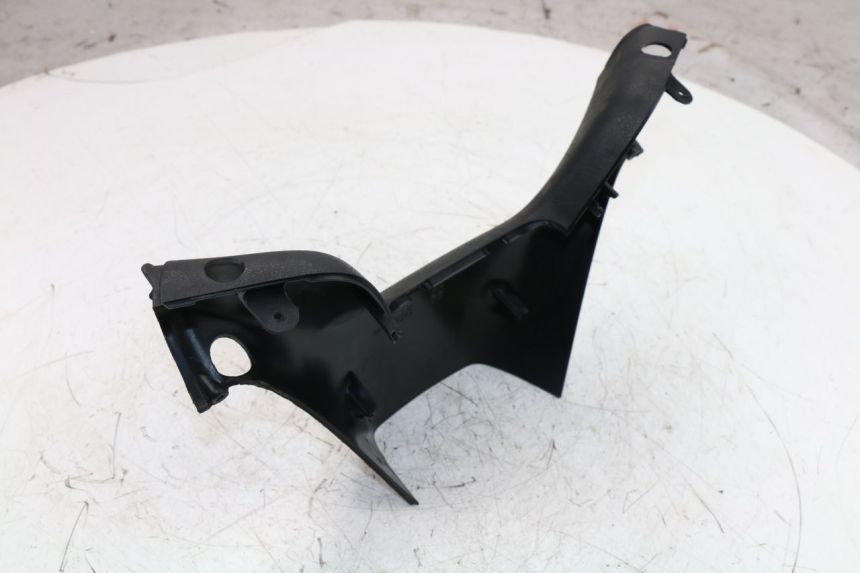 photo de COUVRE GUIDON ARRIERE PIAGGIO MP3 LT 400 (2007 - 2012)