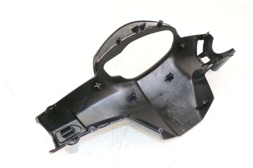 photo de COUVRE GUIDON ARRIERE PIAGGIO NEW TYPHOON 50 (2010 - 2017)