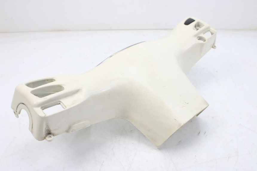 photo de COUVRE GUIDON ARRIERE PIAGGIO VESPA GTS IGET ABS 125 (2017 - 2023)