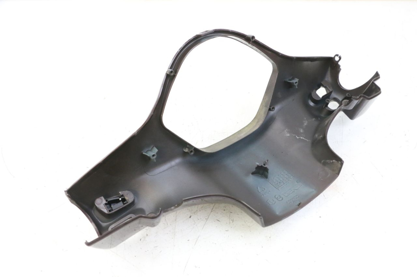 photo de COUVRE GUIDON ARRIERE PIAGGIO VESPA LX IE 125 (2010 - 2012)