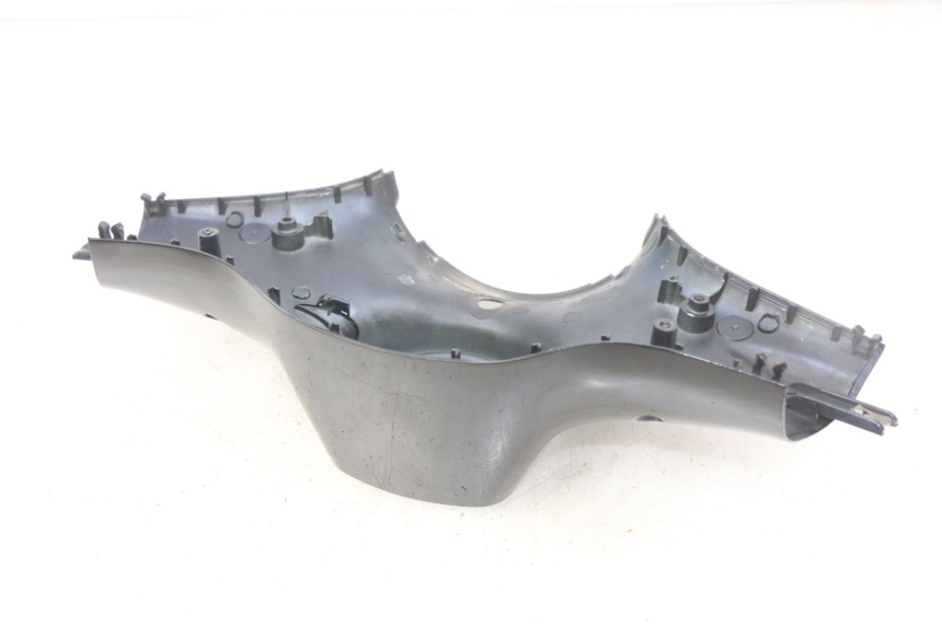 photo de COUVRE GUIDON ARRIERE PIAGGIO VESPA PRIMAVERA 2T 50 (2013 - 2018)