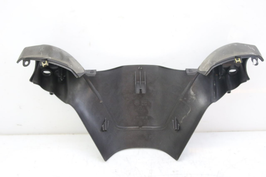 photo de COUVRE GUIDON ARRIERE PIAGGIO X9 EVOLUTION 125 (2003 - 2007)