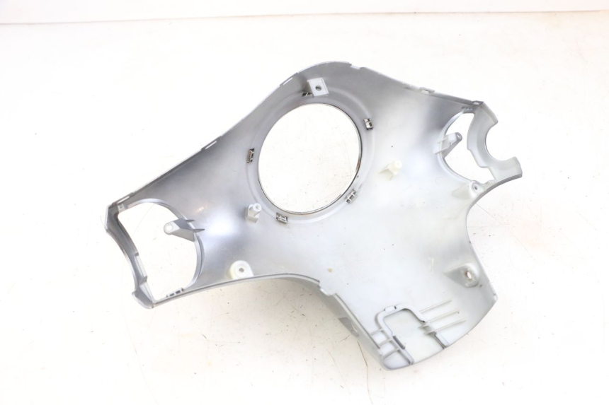 photo de COUVRE GUIDON ARRIERE EFUN PUSA 1 - Gros plan technique