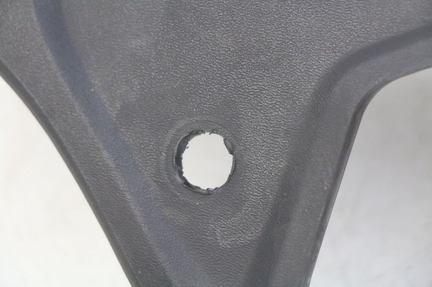 photo de COUVRE GUIDON ARRIERE GILERA RUNNER SP 50 (2009 - 2017)