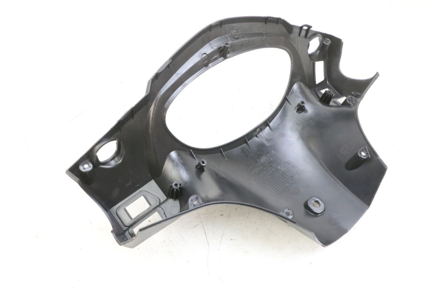 photo de COUVRE GUIDON ARRIERE JM MOTORS SANTANA EVO 50 (2024 - 2026) - Gros plan technique