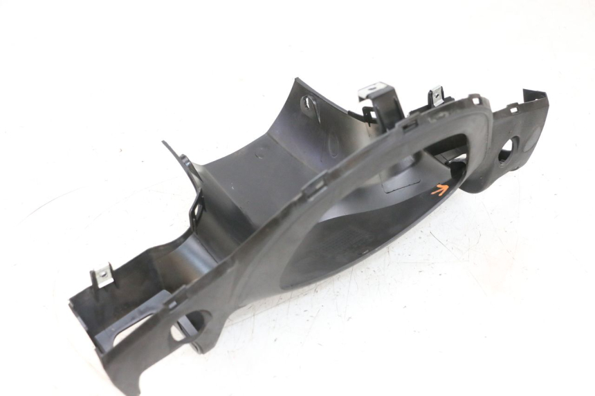 photo de COUVRE GUIDON ARRIERE JM MOTORS SANTANA 50 (2014 - 2023) - Détail de la pièce