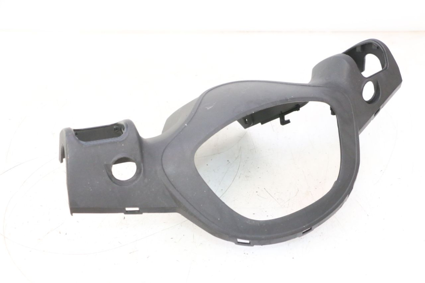photo de COUVRE GUIDON ARRIERE JM MOTORS SANTANA 50 (2014 - 2023) - Gros plan technique