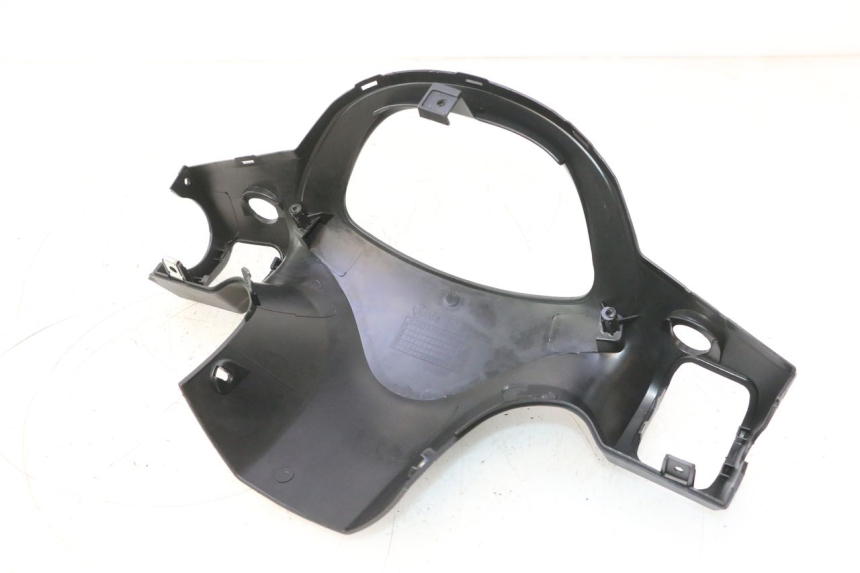 photo de COUVRE GUIDON ARRIERE JM MOTORS SANTANA 50 (2014 - 2023) - Points de fixation