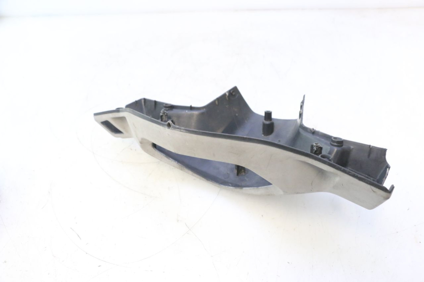 photo de COUVRE GUIDON ARRIERE HONDA SCV LEAD 100 (2003 - 2007) - Points de fixation