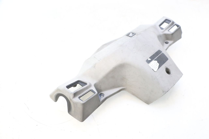 photo de COUVRE GUIDON ARRIERE HONDA SCV LEAD 100 (2003 - 2007) - État de surface