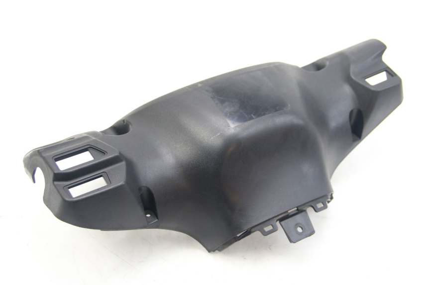 photo de COUVRE GUIDON ARRIERE SUZUKI SIXTEEN 125 (2008 - 2010)