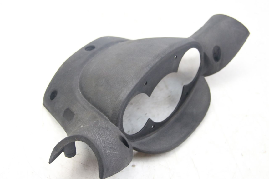 photo de COUVRE GUIDON ARRIERE MBK SKYLINER 125 (1998 - 2001)