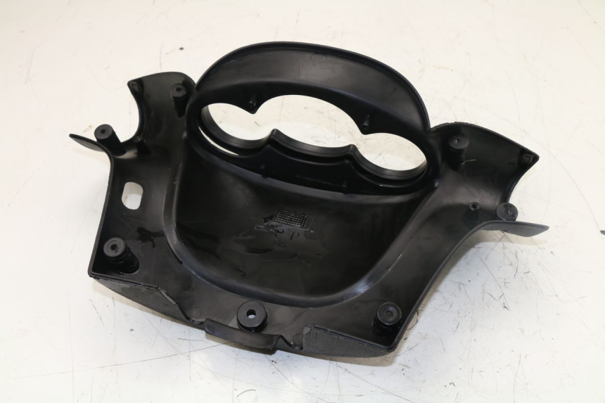 photo de COUVRE GUIDON ARRIERE MBK SKYLINER 125 (1998 - 2001)