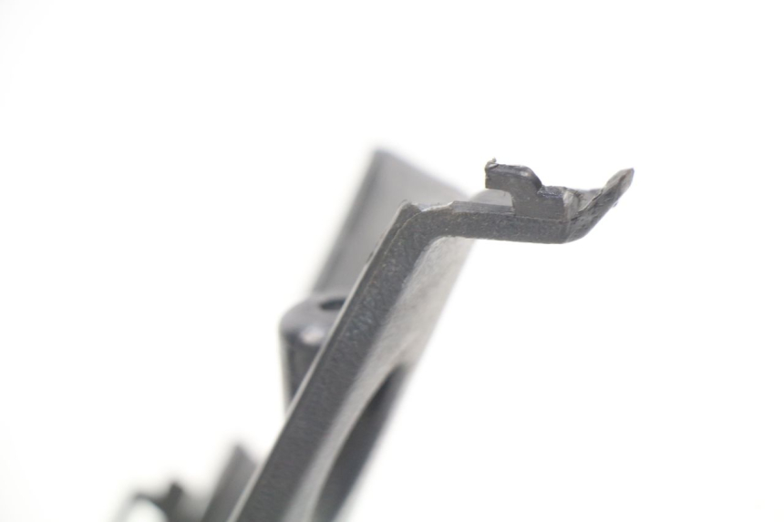 photo de COUVRE GUIDON ARRIERE RAZZO STEED 125 (2012 - 2018)