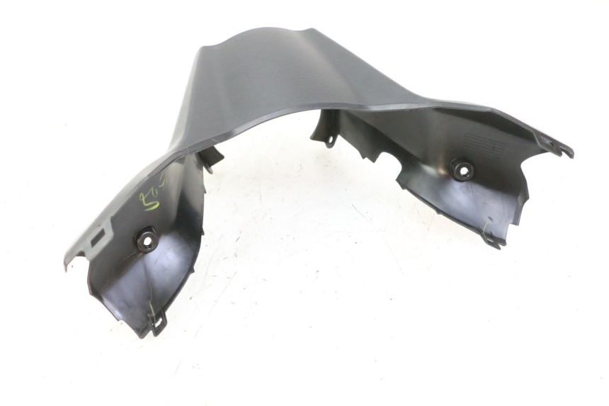 photo de COUVRE GUIDON ARRIERE SUZUKI BURGMAN 125 (2018 - 2021)