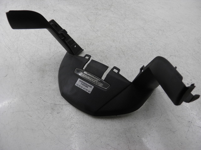 photo de COUVRE GUIDON ARRIERE SUZUKI BURGMAN EXECUTIVE 650 (2008 - 2010)