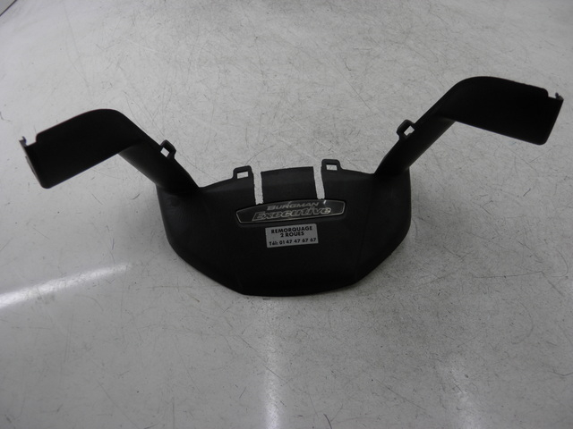 photo de COUVRE GUIDON ARRIERE SUZUKI BURGMAN EXECUTIVE 650 (2008 - 2010)