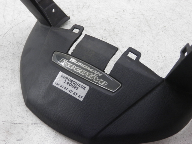 photo de COUVRE GUIDON ARRIERE SUZUKI BURGMAN EXECUTIVE 650 (2008 - 2010)