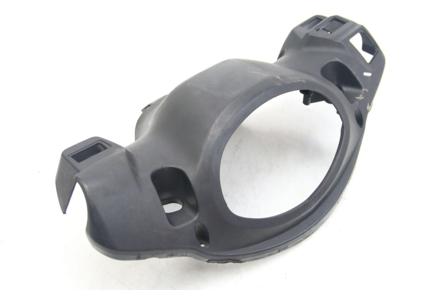 photo de COUVRE GUIDON ARRIERE SUZUKI SIXTEEN 125 (2008 - 2010)