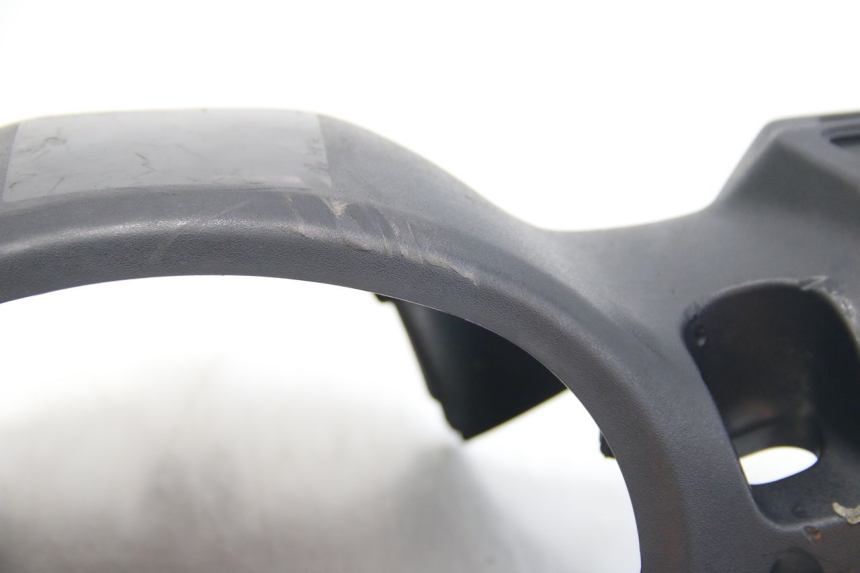 photo de COUVRE GUIDON ARRIERE SUZUKI SIXTEEN 125 (2008 - 2010)