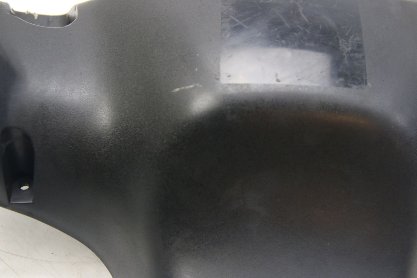photo de COUVRE GUIDON ARRIERE SUZUKI SIXTEEN 125 (2008 - 2010)