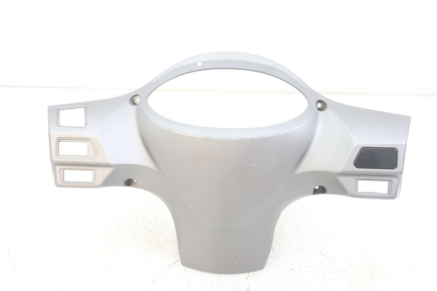photo de COUVRE GUIDON ARRIERE SYM FIDDLE 3 III 125 (2014 - 2020)