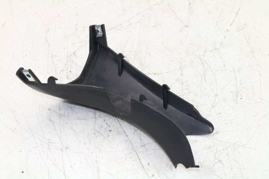 photo de COUVRE GUIDON ARRIERE SYM GTS EFI 125 (2012 - 2016)