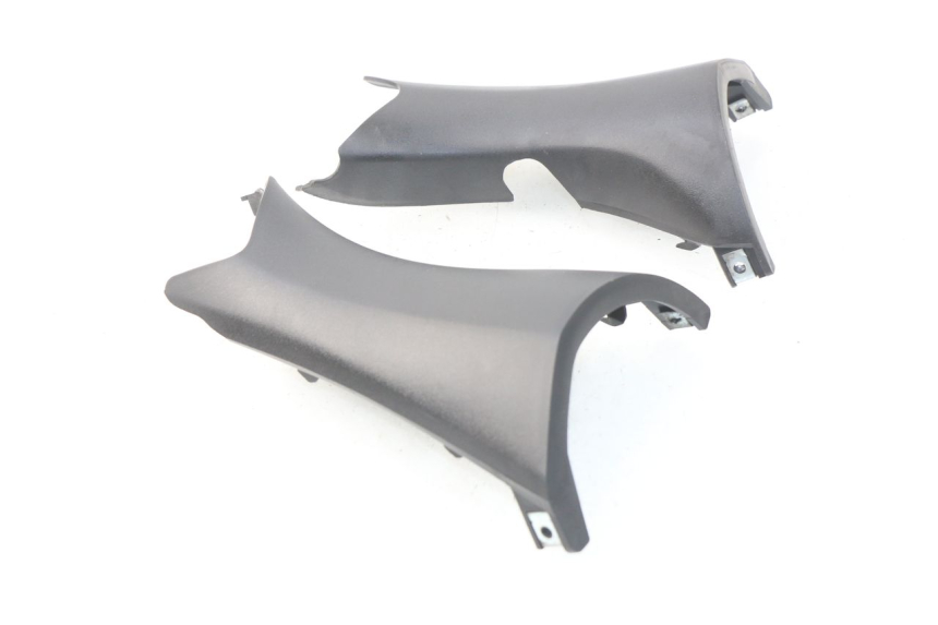 photo de COUVRE GUIDON ARRIERE SYM GTS EFI ABS 125 (2012 - 2016)